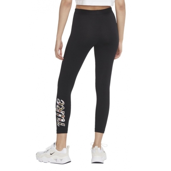 LAST TWO AVAILABLE! - New Nike Women's Floral High Waisted Leggings Size XS - Picture 3 of 14